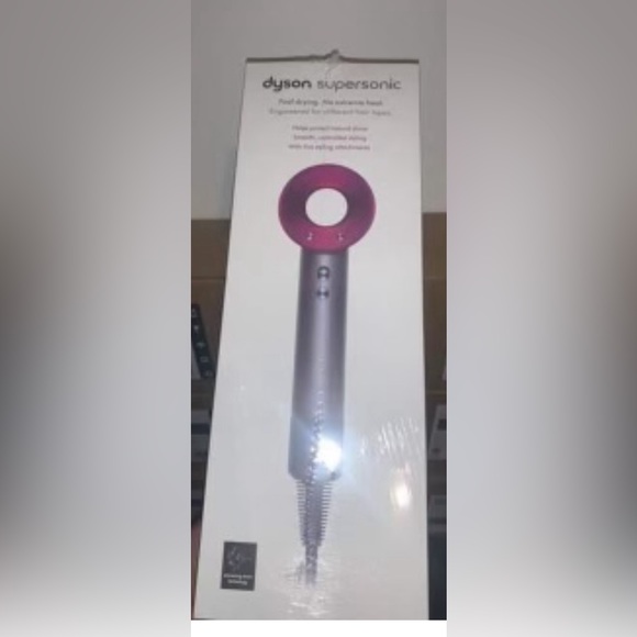 Brand new Dyson supersonic hairdryer - Picture 1 of 2